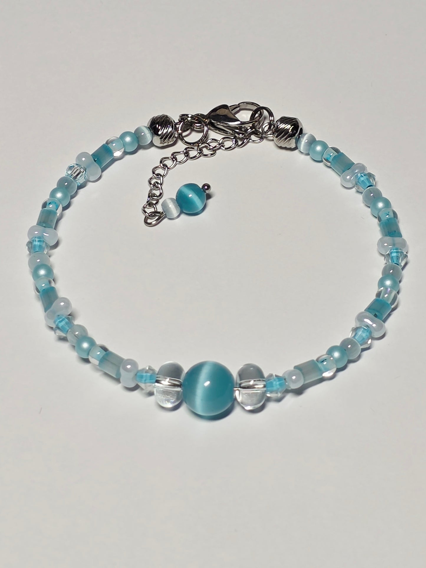 Memory Wire Bracelet with Clasp - Cateye Blue Mix