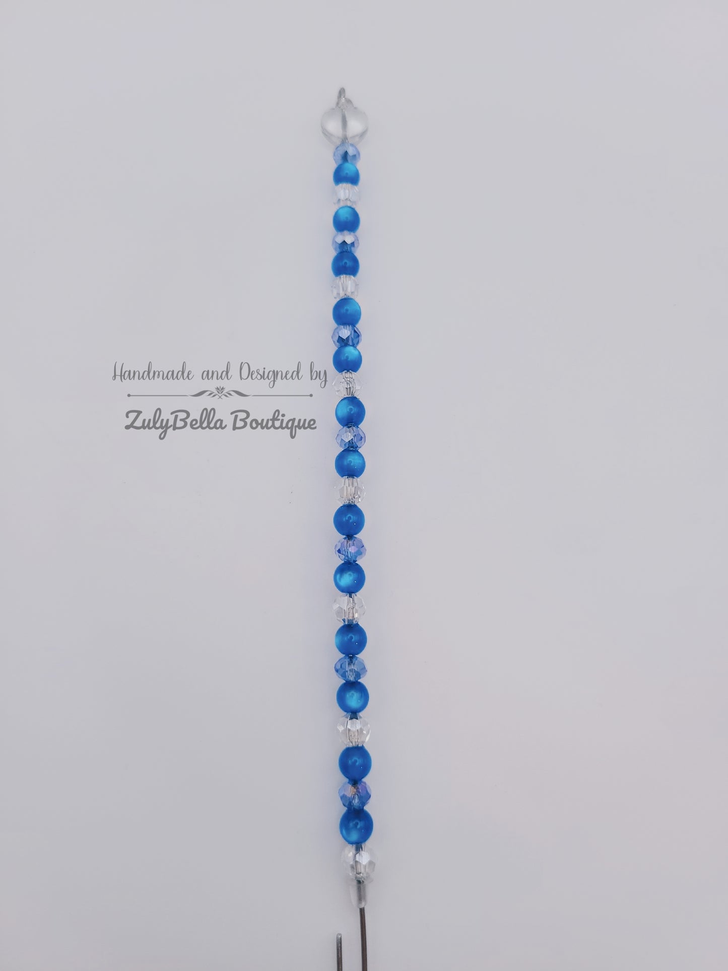 Beaded Bracelet Helper- Blue with Clear Heart