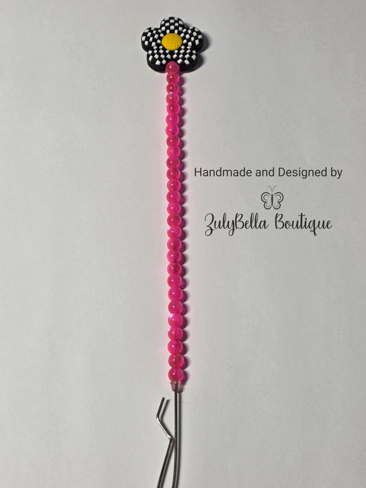 Bracelet Helper - Checkered Flower.