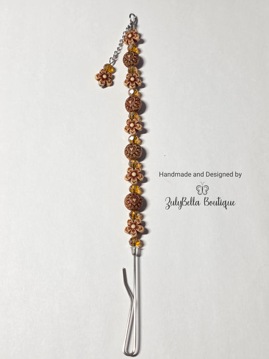 Bracelet Helper - Wooden Flowers