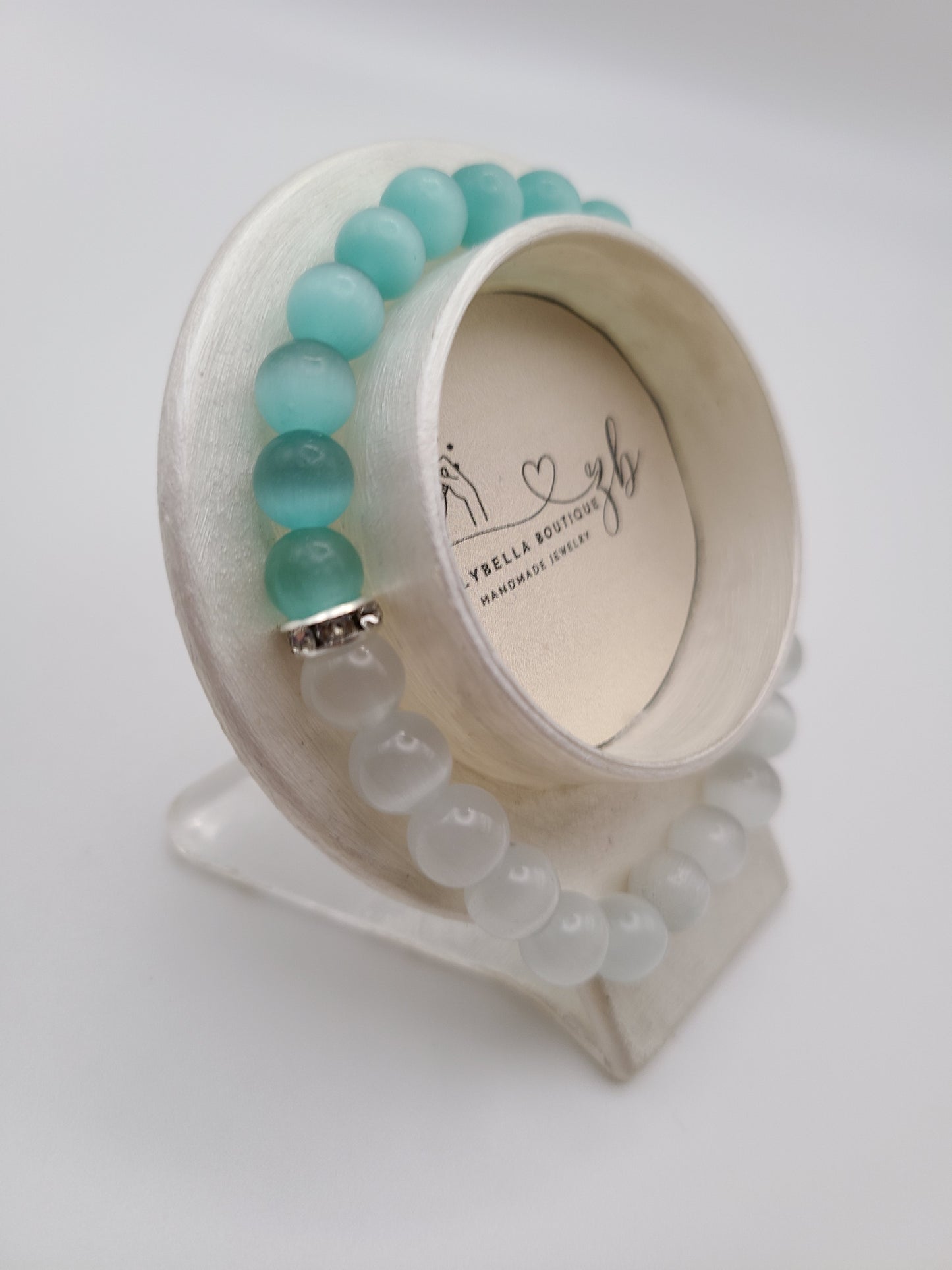 Iceberg Frost and White Cat Eye Beaded Bracelet